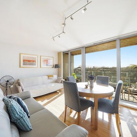 City Riverside - 2 Bedroom & Free Parking Barking  Esterno foto