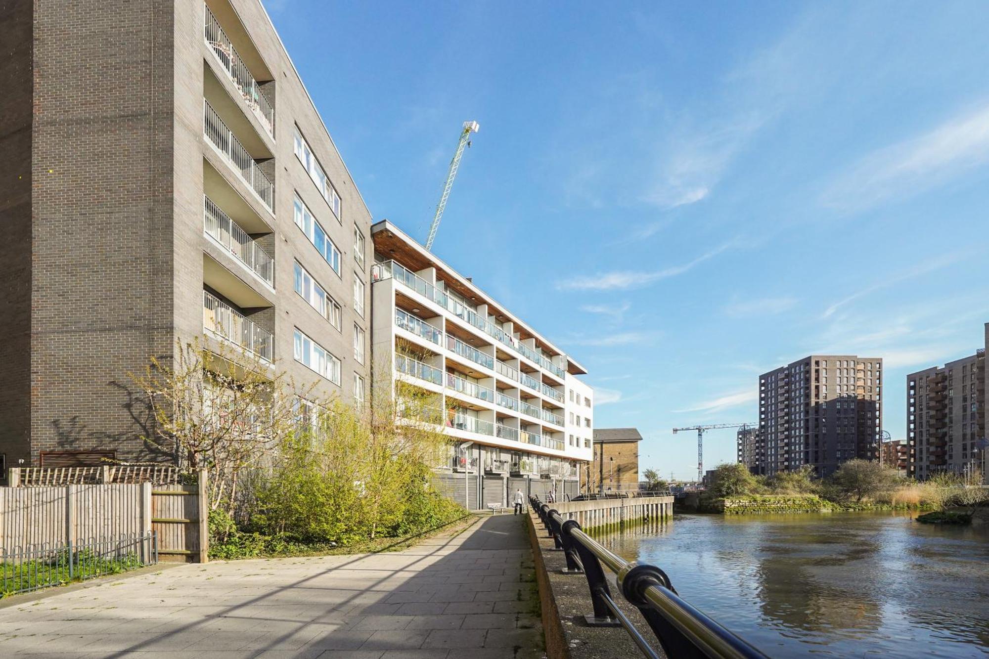 City Riverside - 2 Bedroom & Free Parking Barking  Esterno foto