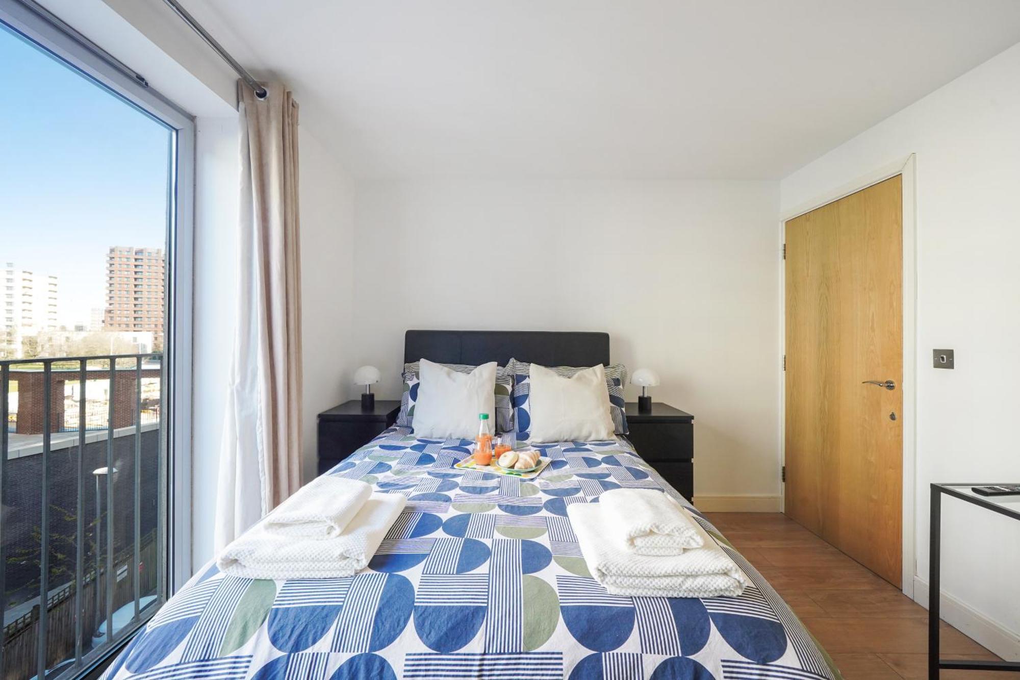 City Riverside - 2 Bedroom & Free Parking Barking  Esterno foto