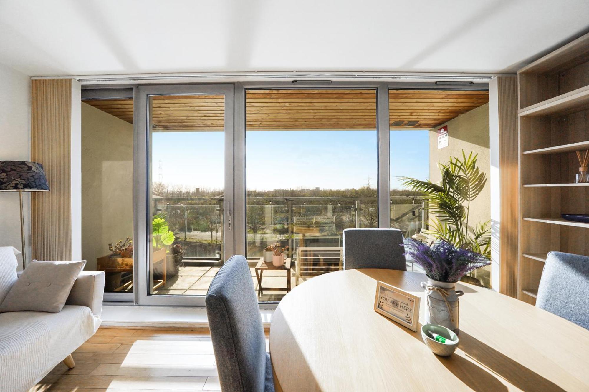 City Riverside - 2 Bedroom & Free Parking Barking  Esterno foto